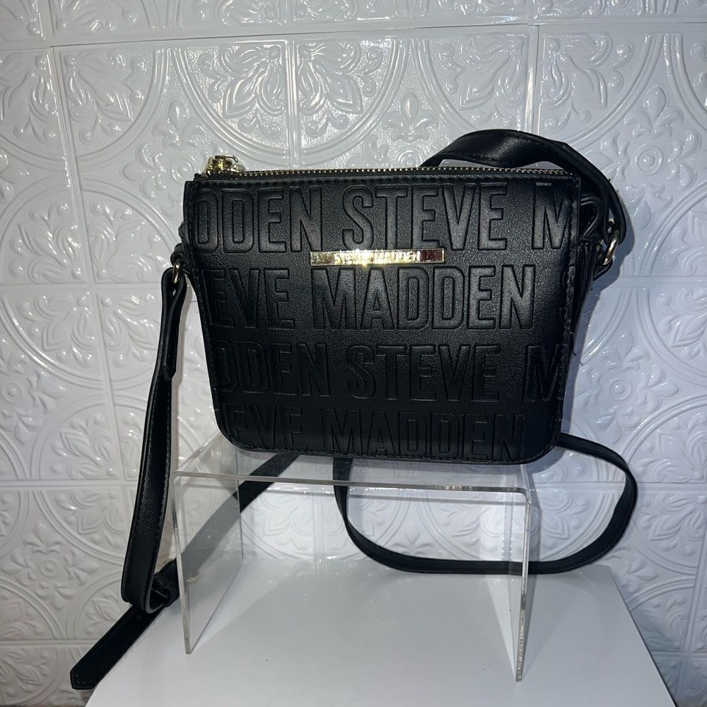 NWOT Steve Madden Black Crossbody Bag